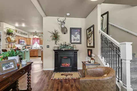 Entry Way - 414 Bleeker St, Lead, SD 57754 photo 7 of 7