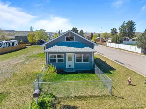 838 Wood Road Wood Rd, Newcastle, WY 82701