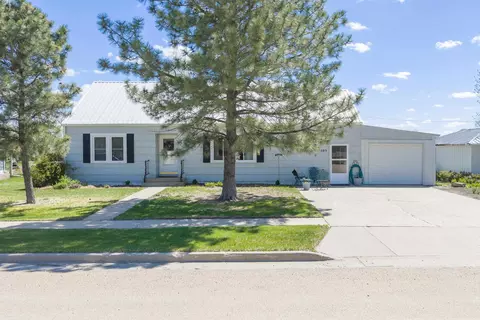 309 Chestnut St, Kadoka, SD 57543