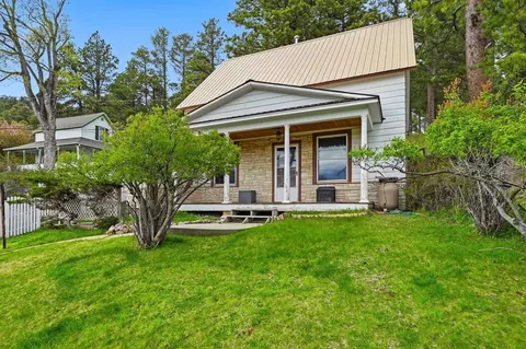 640 Washington St, Lead, SD 57754
