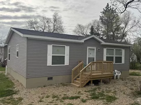 115 1st St, Newell, SD 57760
