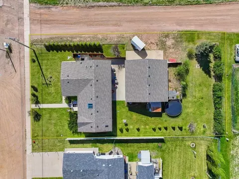 703 Ziebach St, Belle Fourche, SD 57717 photo 27