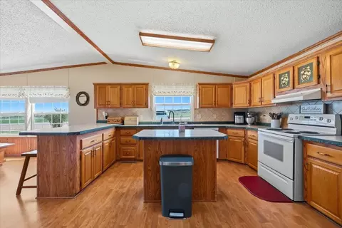 703 Ziebach St, Belle Fourche, SD 57717 photo 10