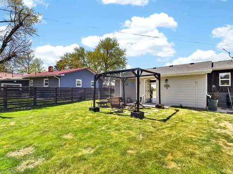 Exterior - 700 Stanley St, Belle Fourche, SD 57717 photo 5 of 6