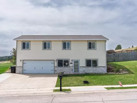 Exterior - 3409 Roughlock Ln, Spearfish, SD 57783 photo 2 of 9