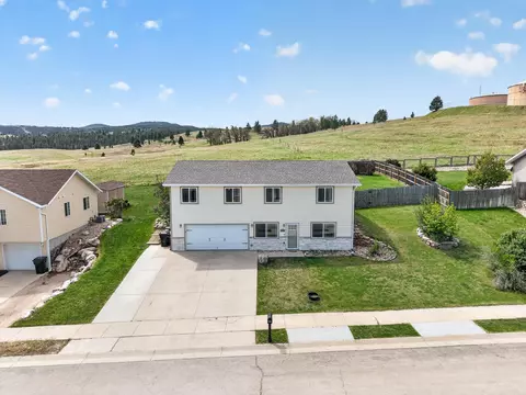 View/Area - 3409 Roughlock Ln, Spearfish, SD 57783 photo 2 of 8
