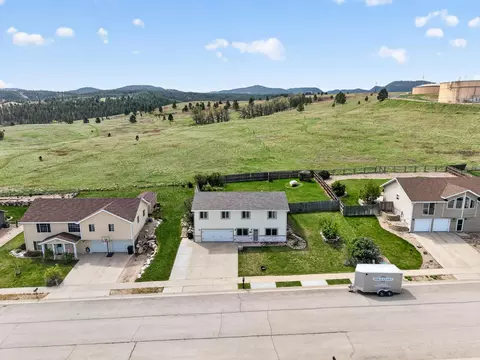 3409 Roughlock Ln, Spearfish, SD 57783