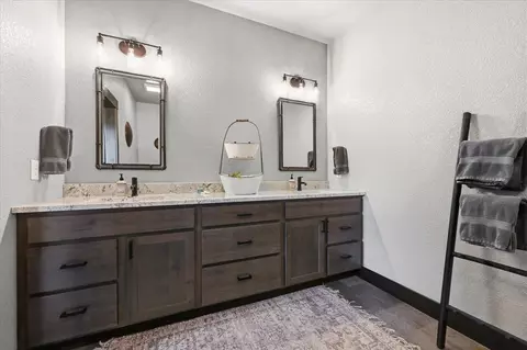 Bath - 21291 Ridgewood Trl, Lead, SD 57754 photo 2 of 8