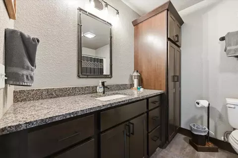 Bath - 21291 Ridgewood Trl, Lead, SD 57754 photo 7 of 8