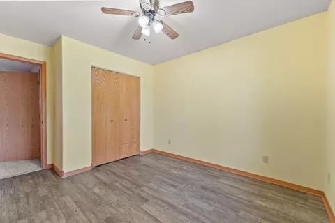 Bedroom - 2122 11th Ave, Belle Fourche, SD 57717 photo 4 of 7