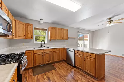 Kitchen - 2122 11th Ave, Belle Fourche, SD 57717 photo 2 of 3