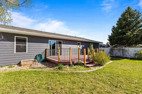 Exterior - 2122 11th Ave, Belle Fourche, SD 57717 photo 3 of 10