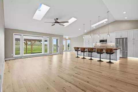 Living - 1605 Arizona Ave, Spearfish, SD 57783 photo 2 of 5