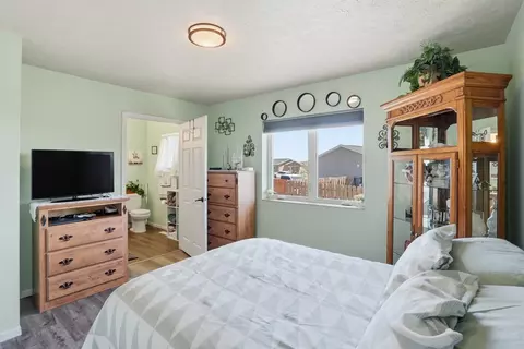Bedroom - 477 Bluebird Dr, Box Elder, SD 57719 photo 2 of 5