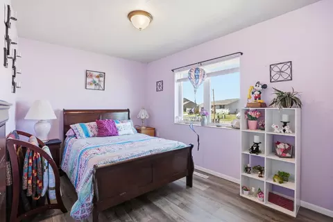 Bedroom - 477 Bluebird Dr, Box Elder, SD 57719 photo 3 of 5