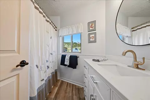 Bath - 2417 N Canyon St, Spearfish, SD 57783 photo 4 of 4
