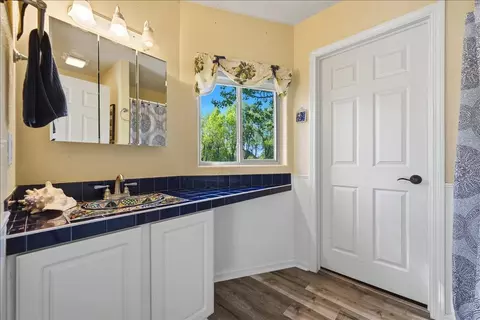 Bath - 2417 N Canyon St, Spearfish, SD 57783 photo 2 of 4