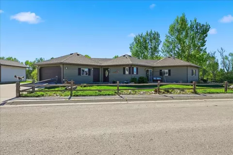 Exterior - 2417 N Canyon St, Spearfish, SD 57783 photo 2 of 6