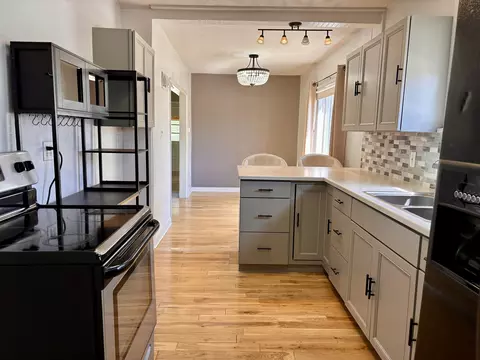 Kitchen - 310 7th Ave, Edgemont, SD 57735 photo 3 of 4
