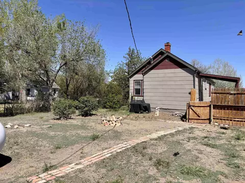 Exterior - 310 7th Ave, Edgemont, SD 57735 photo 4 of 6
