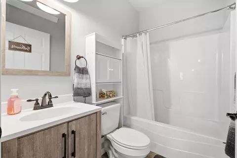 Bath - 25584 Highway 16385, Custer, SD 57730 photo 3 of 3