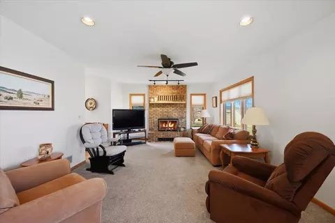 Living - 304 Willow Dr, Spearfish, SD 57783 photo 3 of 3