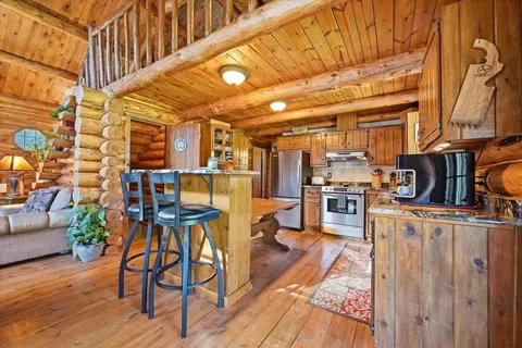 Kitchen - 20785 Carbonate Ln, Lead, SD 57754 photo 1 of 3