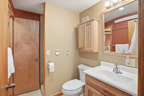Bath - 10 Centennial Ave, Deadwood, SD 57732 photo 5 of 5