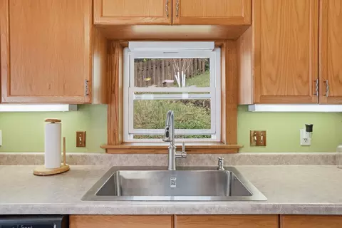 Kitchen - 10 Centennial Ave, Deadwood, SD 57732 photo 5 of 6