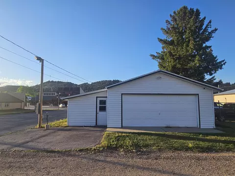 Exterior - 924 Main St, Sturgis, SD 57785 photo 8 of 21
