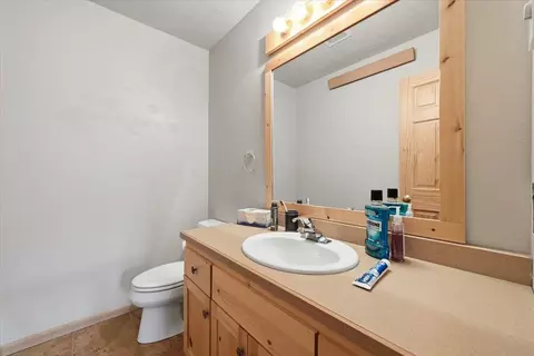 Bath - 20787 Mountain Ct, Sturgis, SD 57785 photo 4 of 5