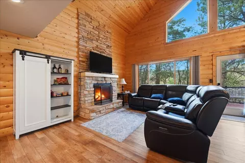 Living - 20787 Mountain Ct, Sturgis, SD 57785 photo 2 of 4
