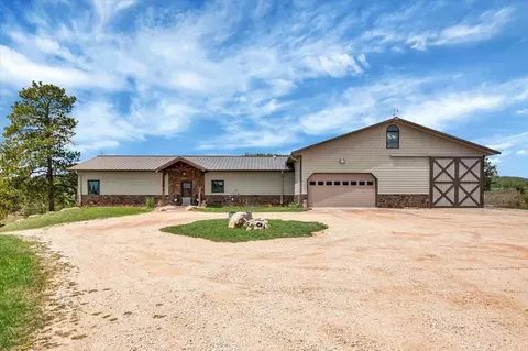 25139 Renegade Pass, Custer, SD 57730