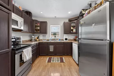 Kitchen - 215 7th Ave, Belle Fourche, SD 57717 photo 2 of 4
