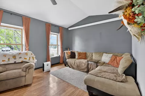 Living - 215 7th Ave, Belle Fourche, SD 57717 photo 3 of 4