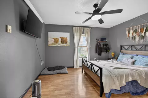 Bedroom - 215 7th Ave, Belle Fourche, SD 57717 photo 2 of 10