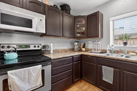 Kitchen - 215 7th Ave, Belle Fourche, SD 57717 photo 4 of 4