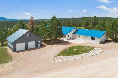 12901 Sapphire Ln, Hot Springs, SD 57747