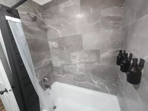 Bath - 300 8th Ave, Belle Fourche, SD 57717 photo 5 of 5