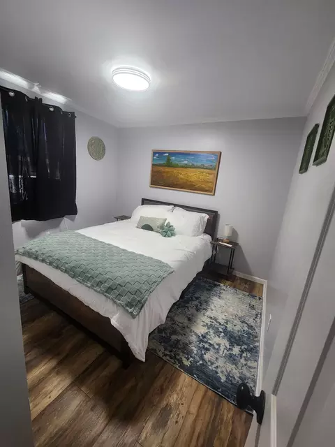 Bedroom - 300 8th Ave, Belle Fourche, SD 57717 photo 4 of 6