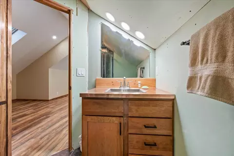Bath - 507 Gold St, Lead, SD 57754 photo 4 of 5