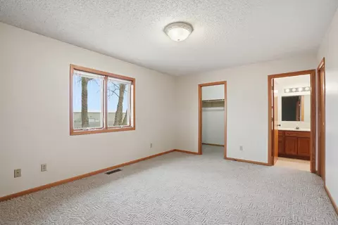 Bedroom - 407 Summit St, Belle Fourche, SD 57717 photo 4 of 8
