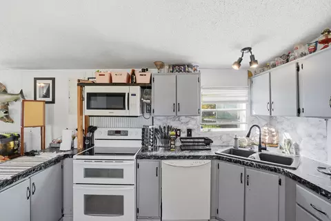1013 Roughlock Ln, Spearfish, SD 57783 photo 14