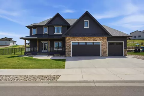 427 Gooseberry Rd, Spearfish, SD 57783