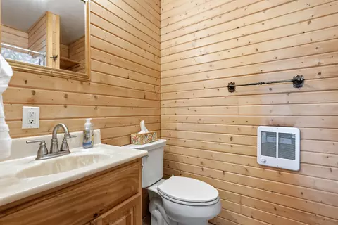 Bath - 13447 Valley Township Rd, Vale, SD 57788 photo 1 of 1