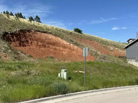 2635 Meadows Dr, Sturgis, SD 57785