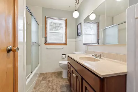 Bath - 2806 Maple Ave, Rapid City, SD 57701 photo 1 of 2