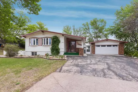 2806 Maple Ave, Rapid City, SD 57701