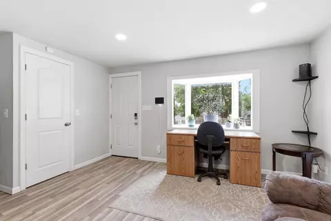 Entry Way - 306 E Jackson, Rapid City, SD 57701 photo 1 of 1