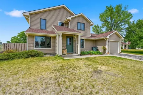 19 Statesboro Dr, Belle Fourche, SD 57717